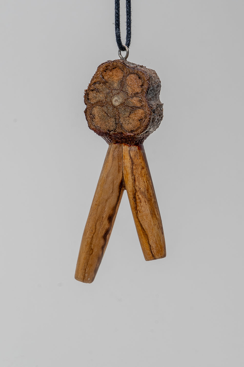 Kuripe 8 - aus Palo Santo mit Ayahuasca Holz