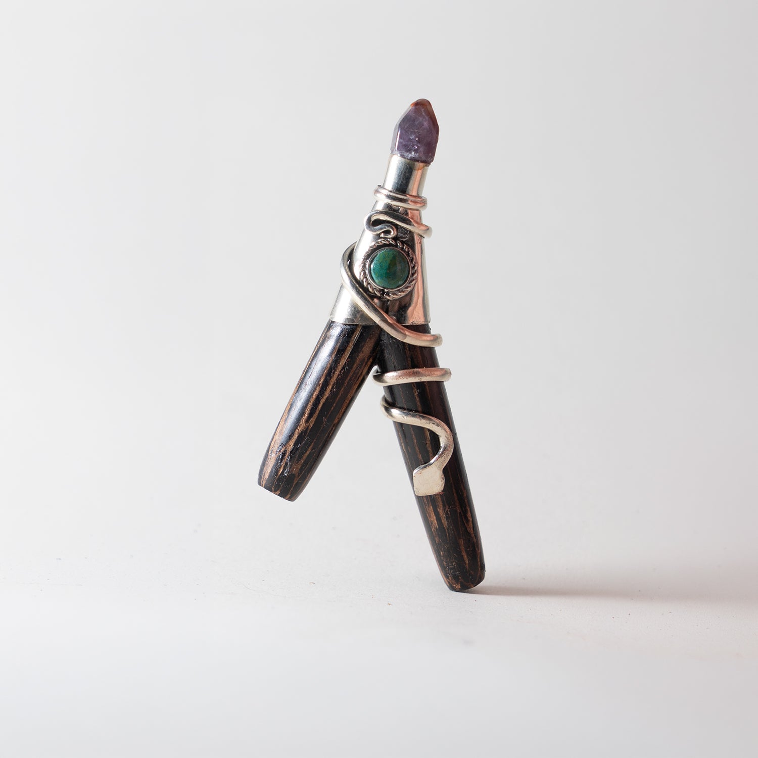 Chonta Kuripe mit Amethyst und Schlange